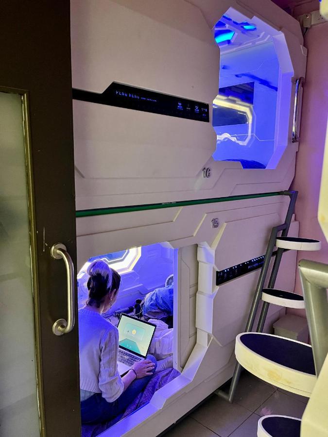 Bestow Capsule Hostel Kuala Lumpur Eksteriør billede